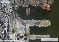 der chinesische Hafen Dalian aufgenommen mit dem Geoton-L1 Instrument von Resurs-P 3 