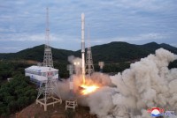 (Fehl-)Start der Chollima-1 mit dem Manligyeong 1 Aufklärungssatelliten