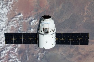 SpaceX CRS-20 im Anflug auf die ISS