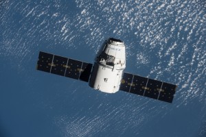 der CRS-9 „Dragon“ im Anflug auf die ISS