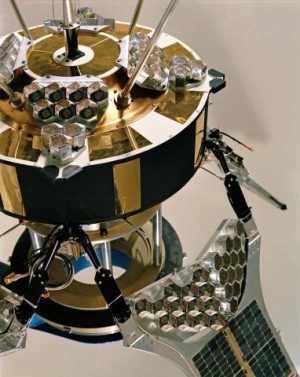 Detailaufnahme eines „Diadème“ Satelliten