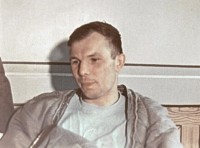 ein erschöpfter Juri Gagarin auf der Luftwaffenbasis in Engels