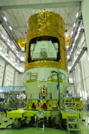 Kounotori 9 im Spacecraft Test and Assembly Building 2