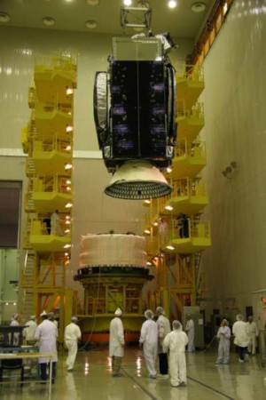 JCSat 11 vor der Montage auf der Bris-M