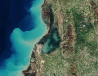 Aufnahme der Lagune von Karavasta (Albanien) durch Sentinel 2B