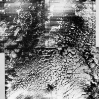 Mosaik von Aufnahmen der Wolkenbedeckung vor der Südwestküste Afrikas aufgenommen am 04.03.1967 durch Kosmos 144