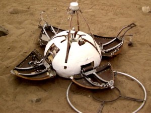 Modell einer der autonomen Marsstationen von Mars 96