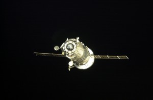 Progress M-48 im Anflug auf die ISS