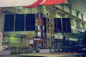 Solarzellen-Entfaltungstest bei Resurs-O1 N4 in Baikonur