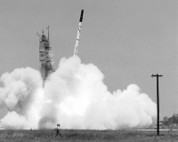 Start der Scout-X1 ST-5 mit dem NASA S-55 Satelliten