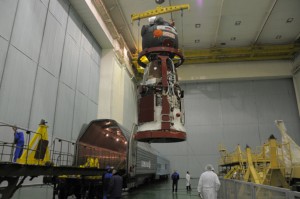 Entladen von Sojus TMA-17 in Baikonur