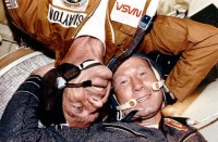 Stafford und Leonow im Sojus Orbitalmodul