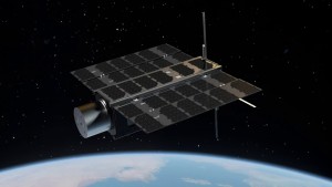 SteamSat 2 (links der „TunaCan“ Antrieb)