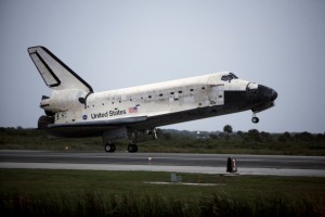 Landung der „Discovery“ zum Abschluß der STS-116 Mission