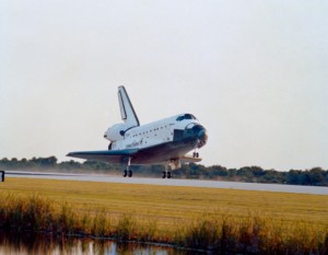 Landung der „Atlantis“ nach der STS-38 Mission