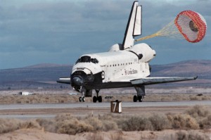 Landung der „Discovery“ nach der STS-53 Mission