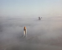 Rollout der „Challenger“ am 30.11.1982 bei dichtem Nebel