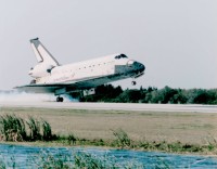 Landung der „Columbia“ nach der STS-75 Mission