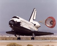 Landung der „Discovery“ zum Abschluß der Mission STS-92