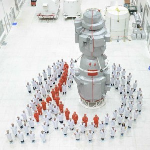 Präsentation des Shenzhou 10 Raumschiffs