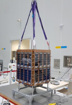 Startvorbereitung von UPMSat 2 in Kourou