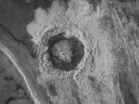 der „Dickinson“ Krater auf der Venus im Radarbild